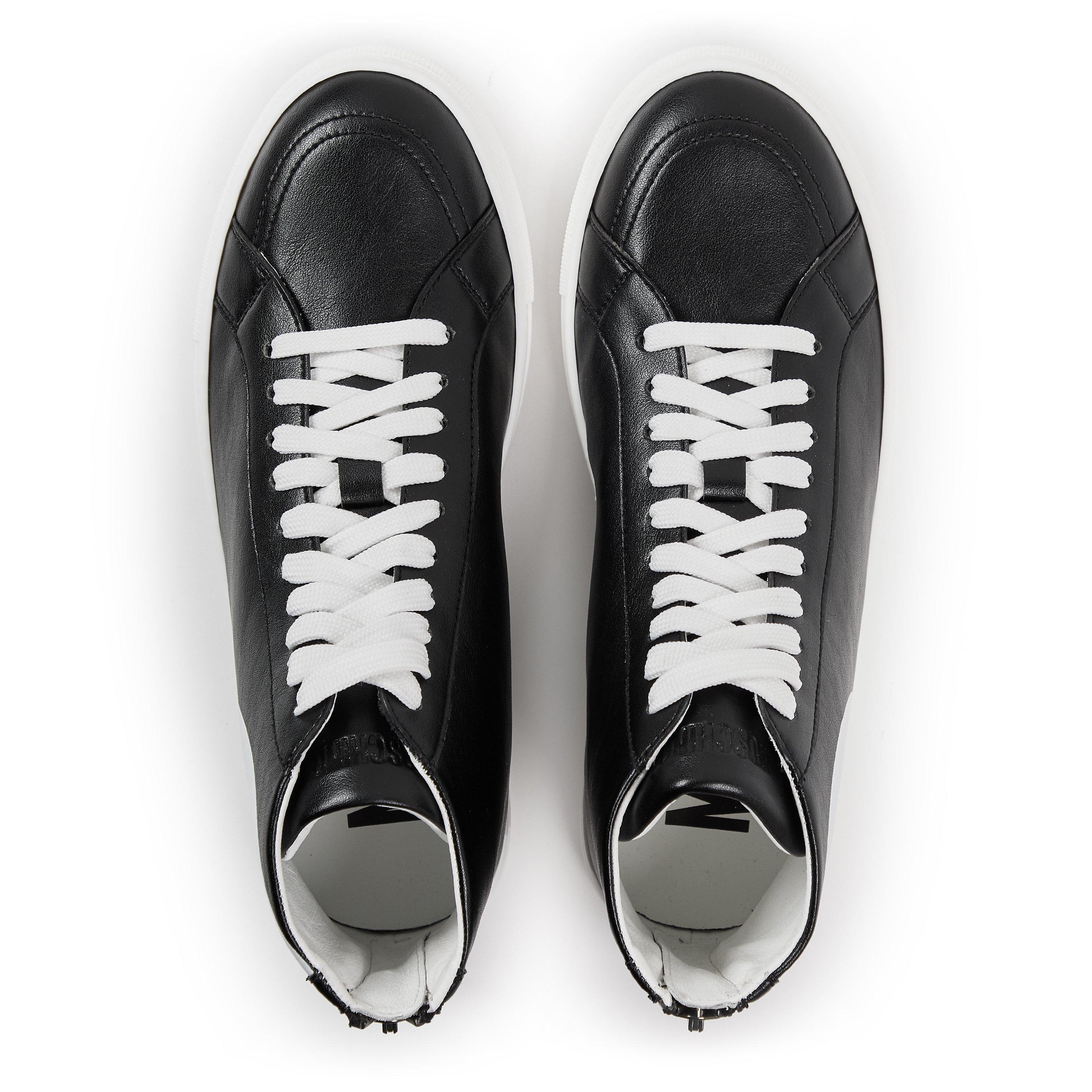 Court Trainers