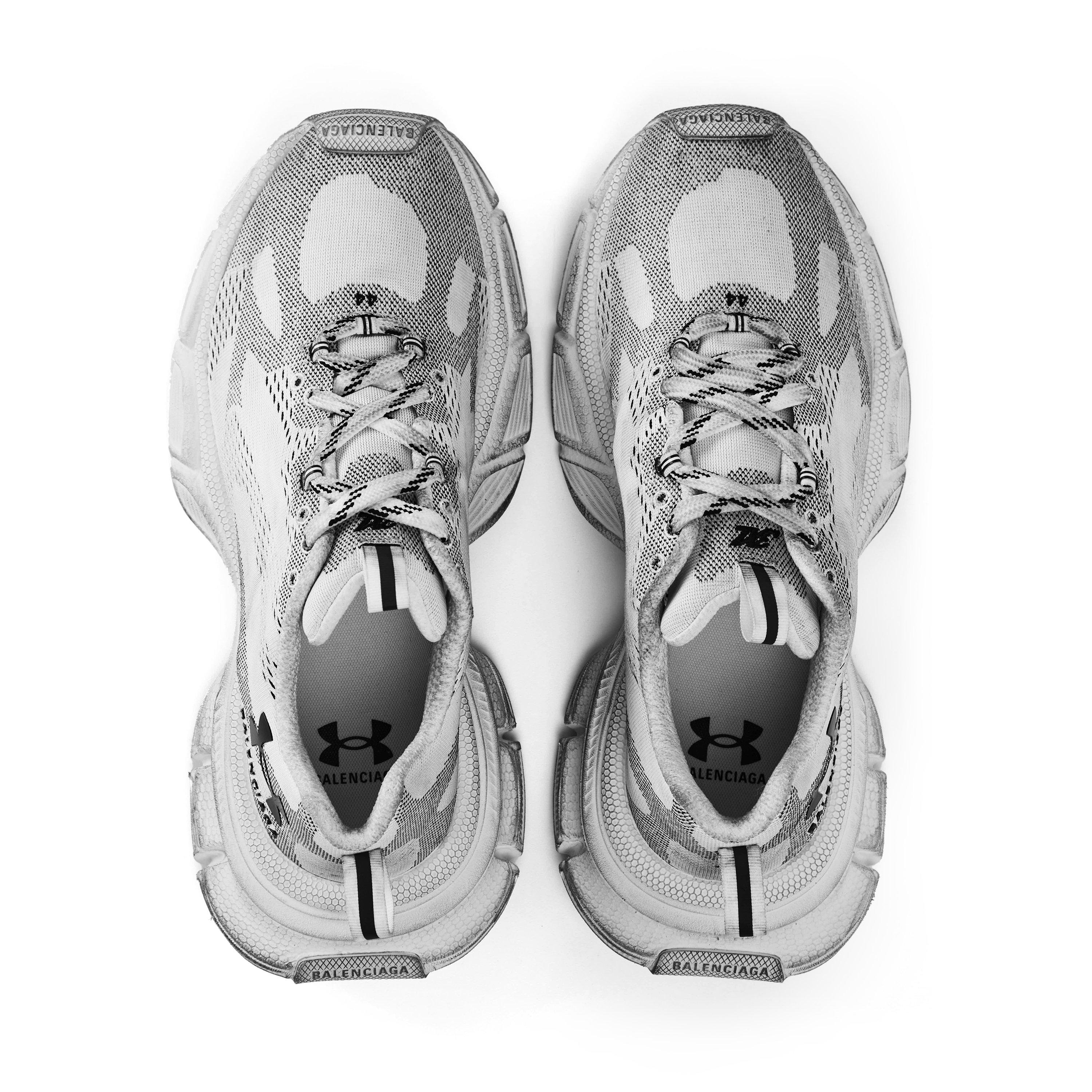 X Under Armour 3xl Sneakers