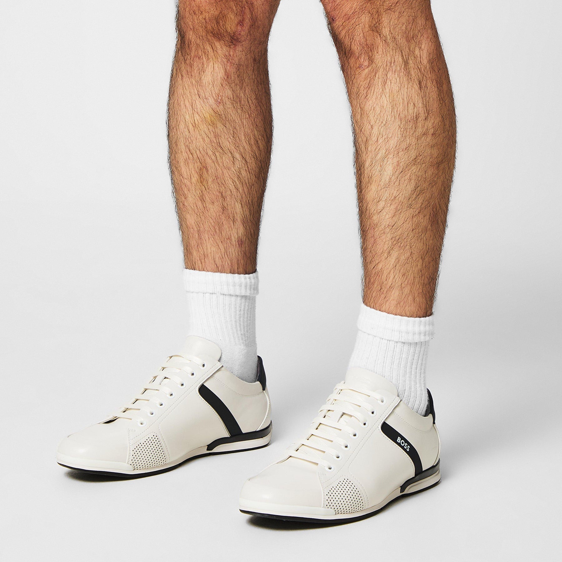 Men's Saturn Smooth Low Top Premium Leather Trainers