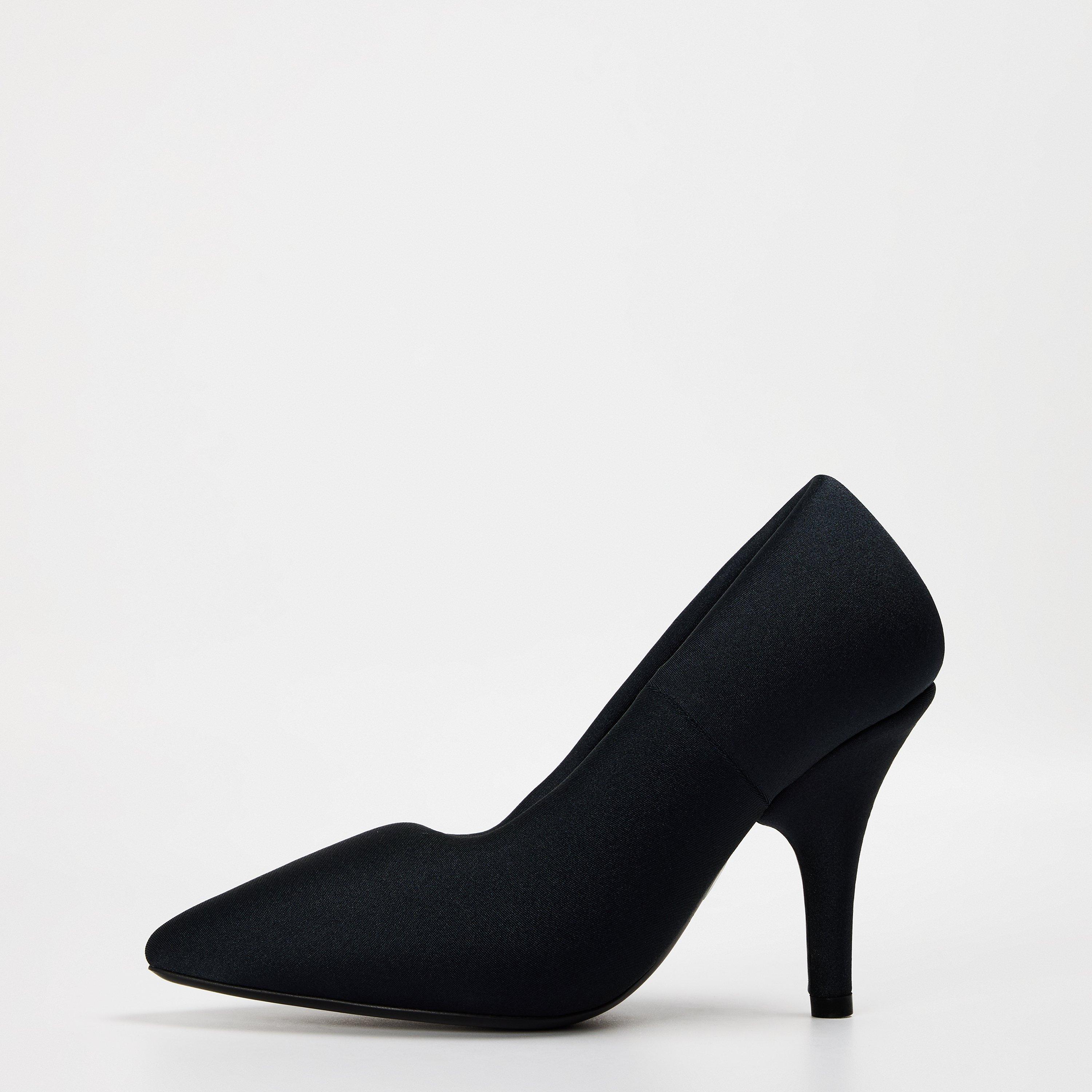 Xl Heeled Pumps