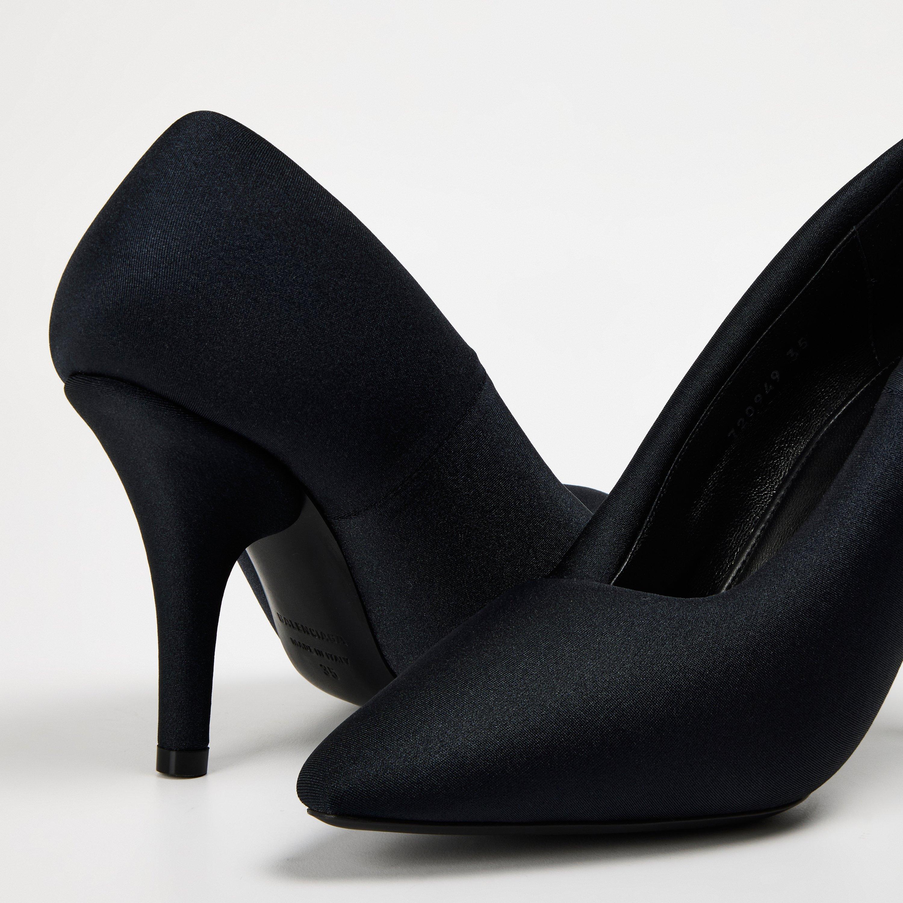 Xl Heeled Pumps