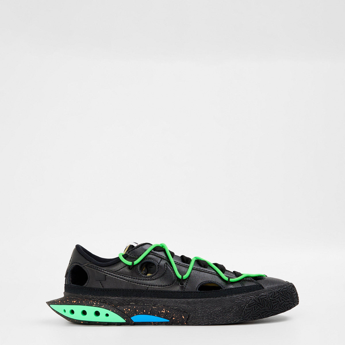 x Nike Blazer Low Sneakers