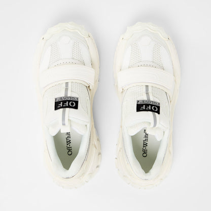 Glove Breathable Mesh Slip On Low-Top Trainers