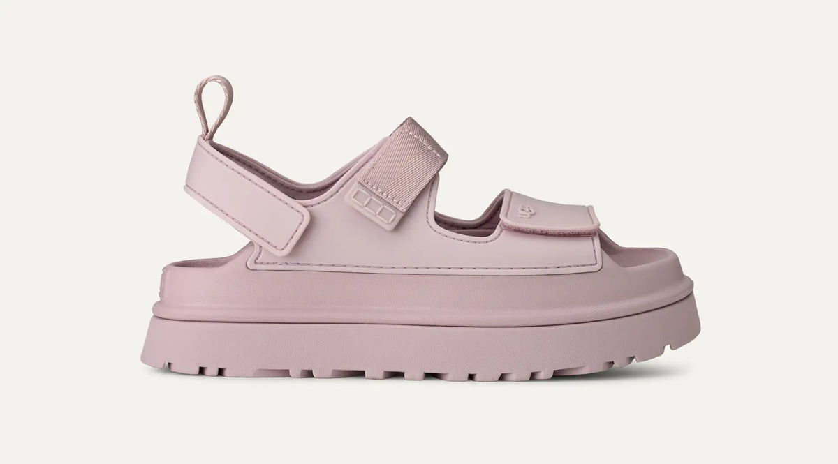 GoldenGlow Platform – The It-Girl Sandal That Brings the Bold