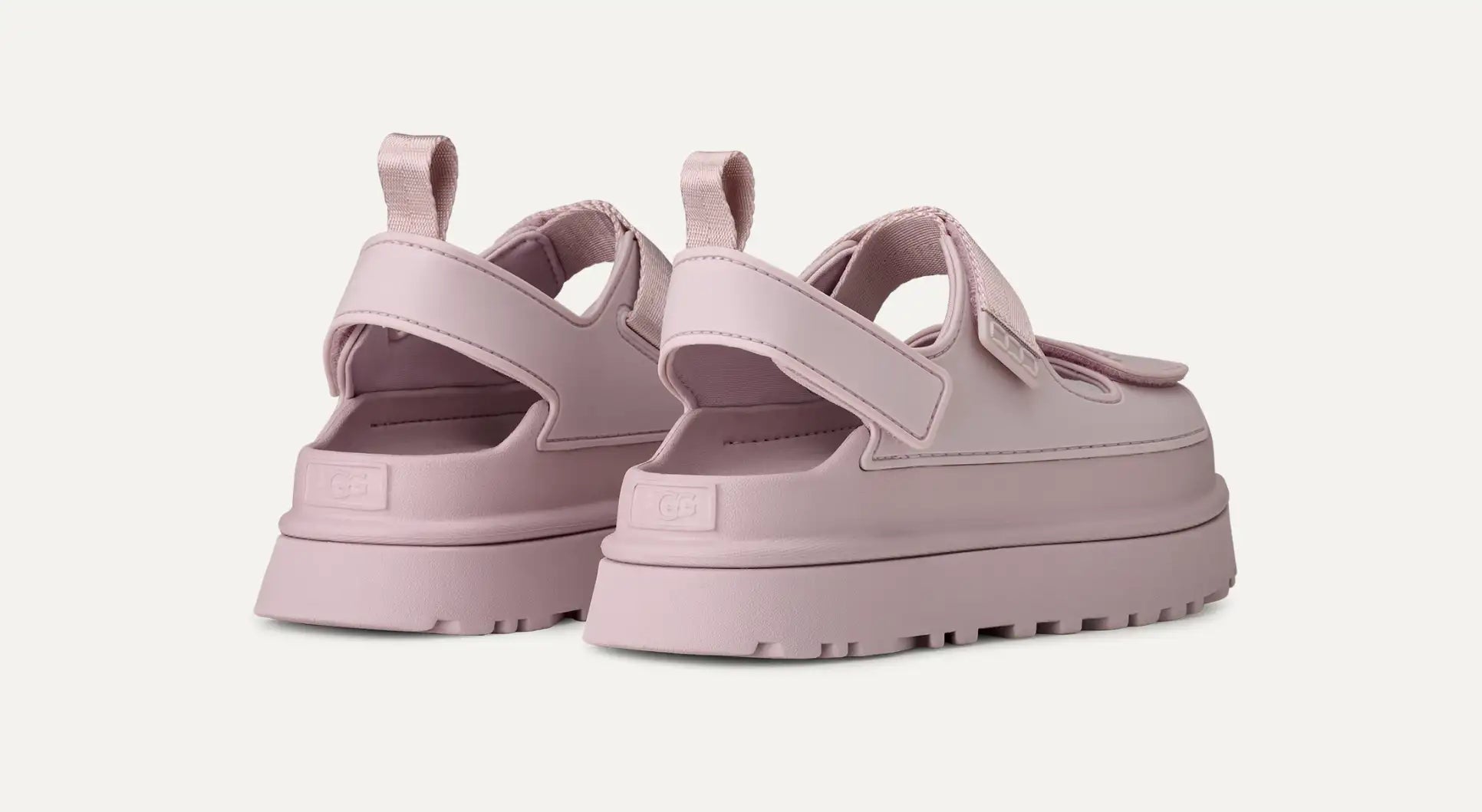 GoldenGlow Platform – The It-Girl Sandal That Brings the Bold