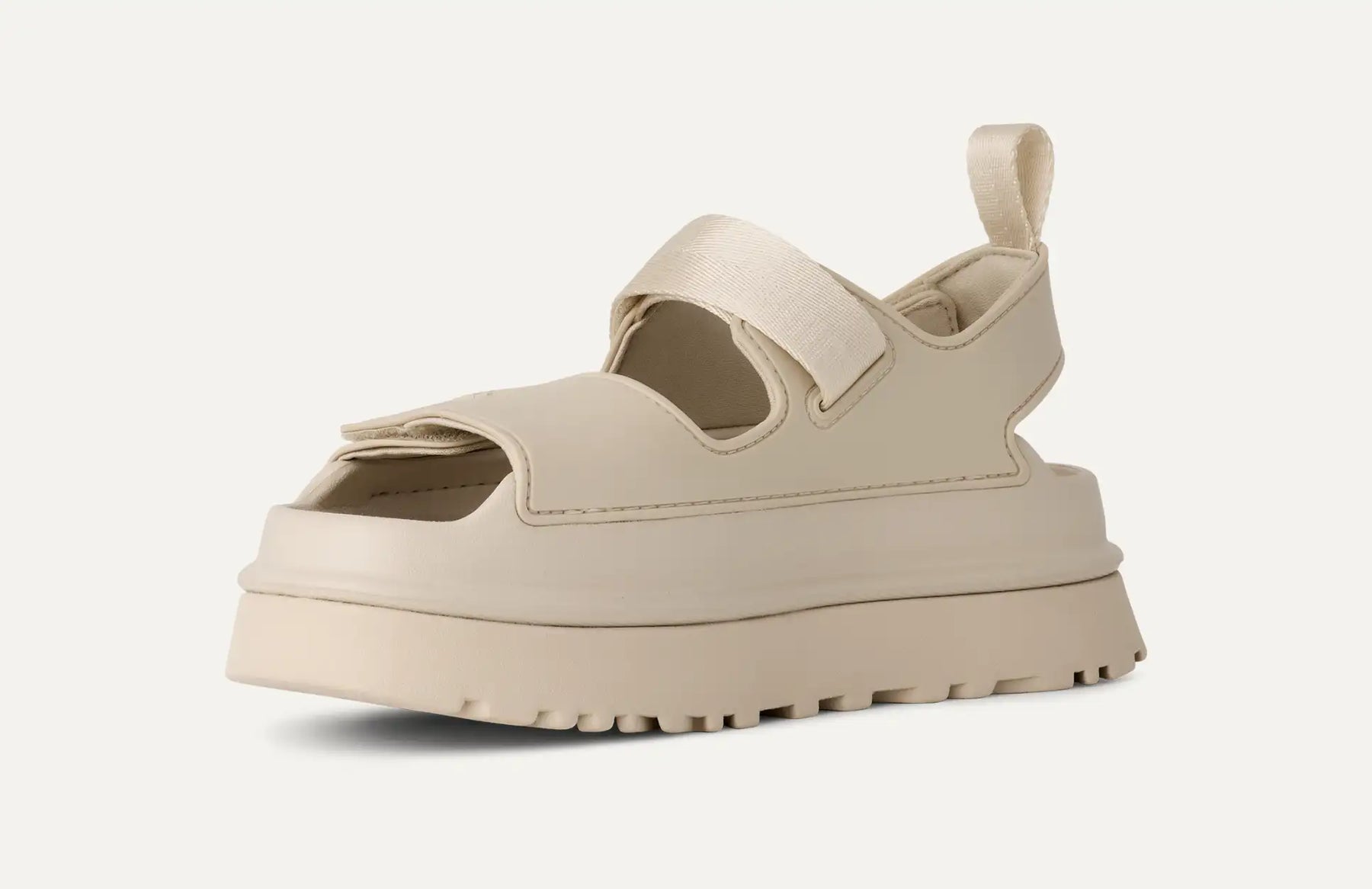 UGG® GoldenGlow Sandal – Summer’s Boldest It-Girl Essential