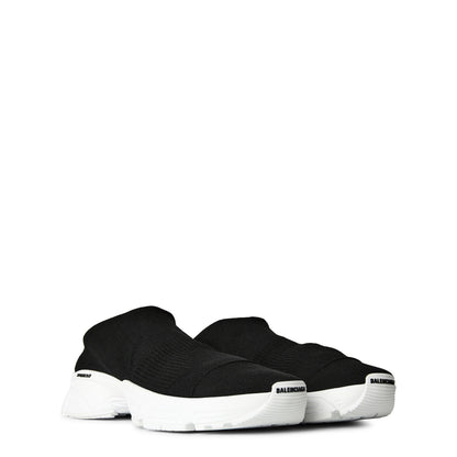 Low-Top Trainers