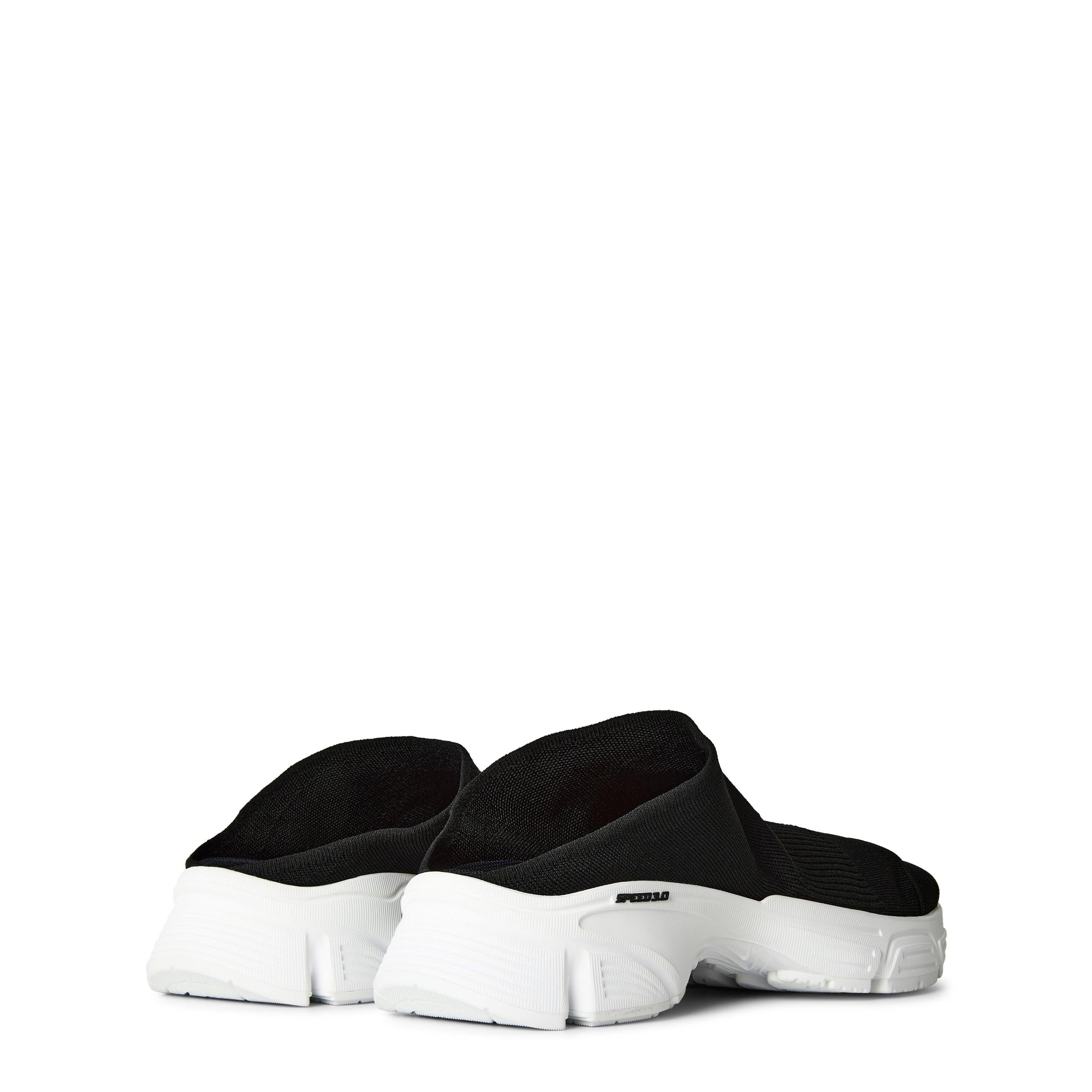 Low-Top Trainers