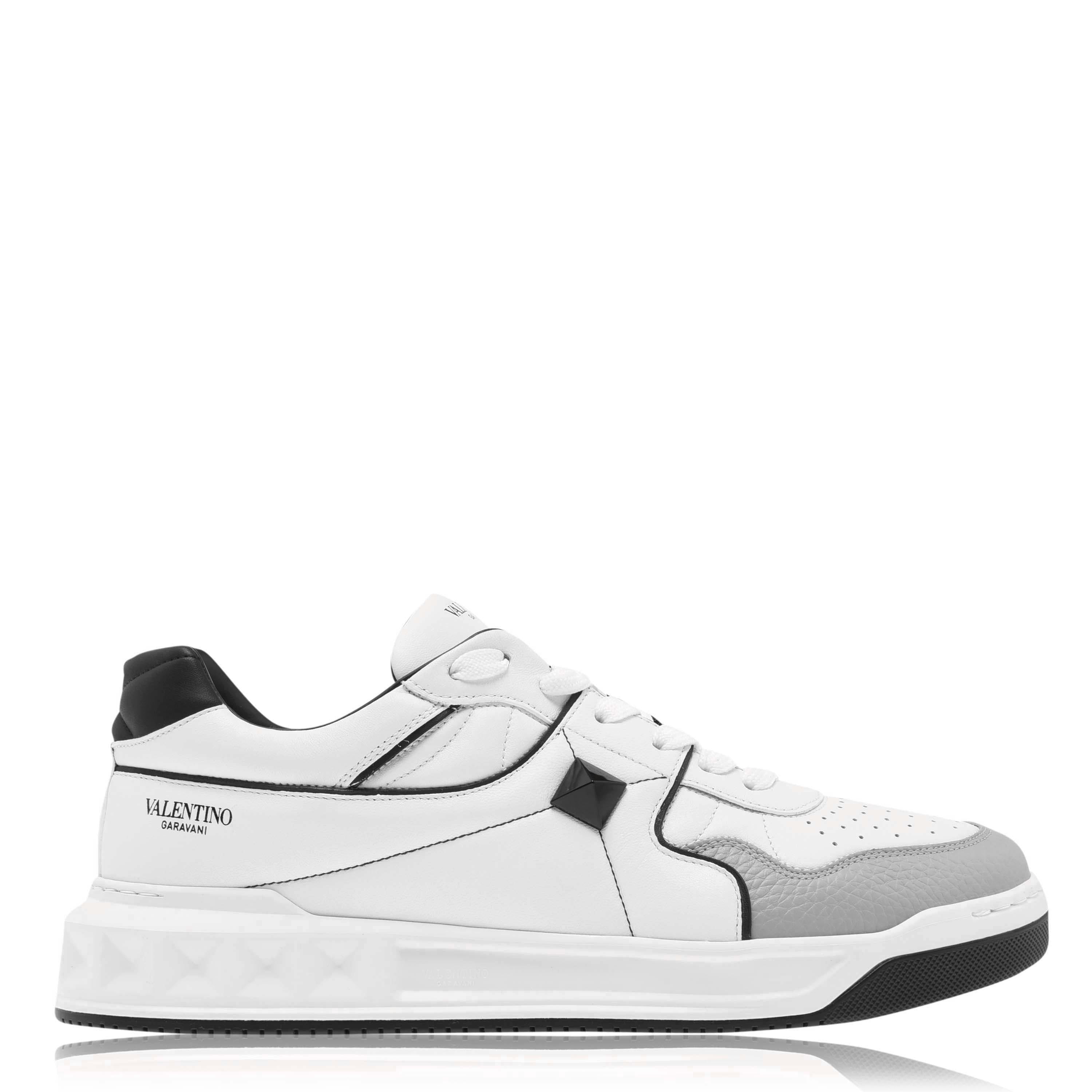 Roman Stud Low Trainer