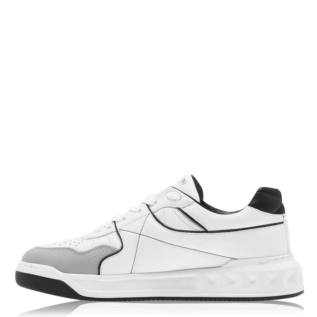 Roman Stud Low Trainer