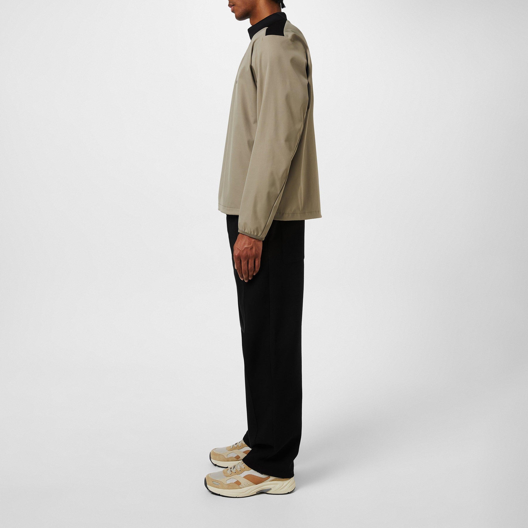 Levitt Run Trainers