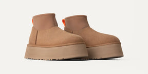 UGG® Classic Mini Dipper Platform Boot – Bold Style Meets Cozy Comfort