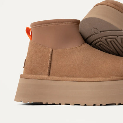 UGG® Classic Mini Dipper Platform Boot – Bold Style Meets Cozy Comfort