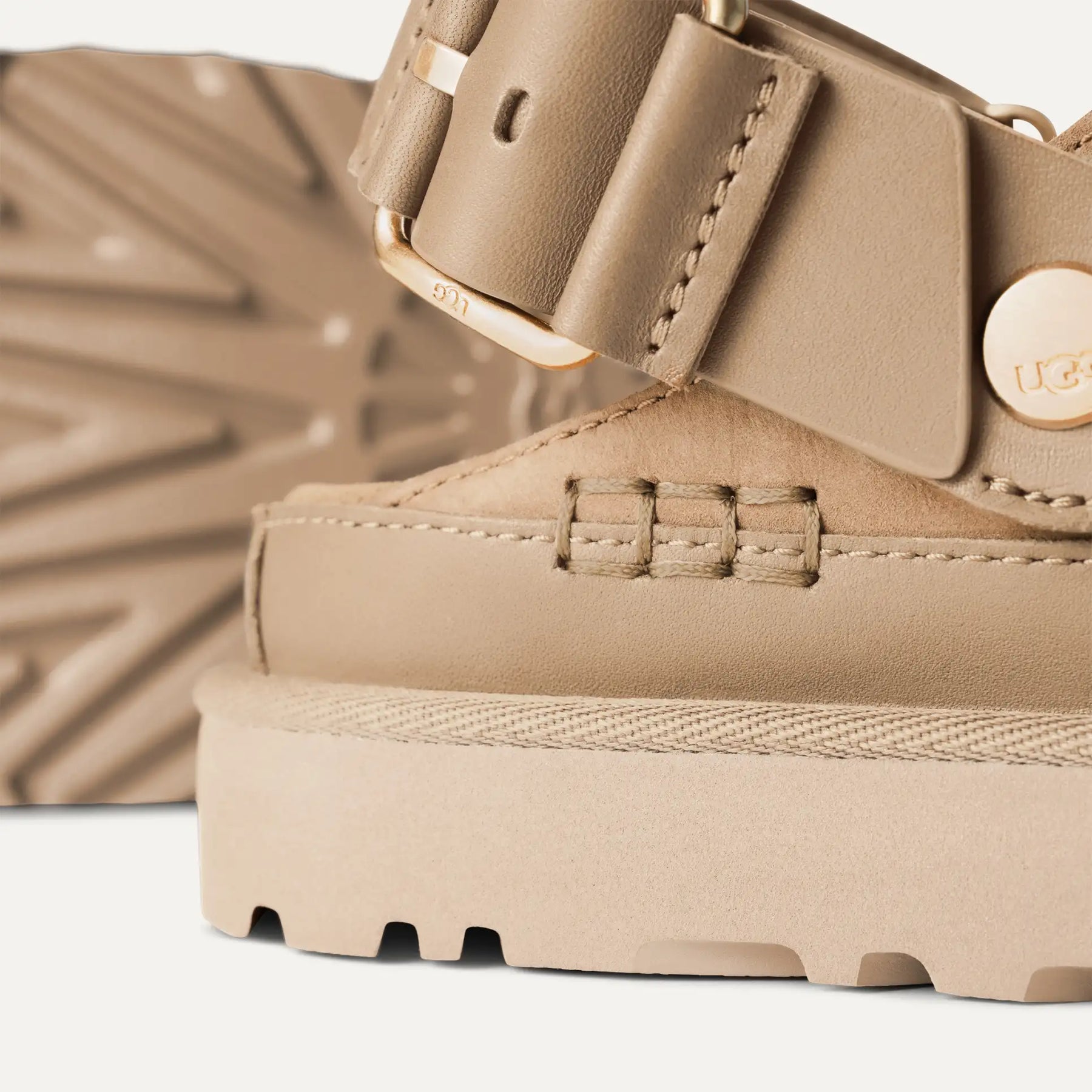 Goldenstar Villa Clog – Effortless Style, Everyday Comfort