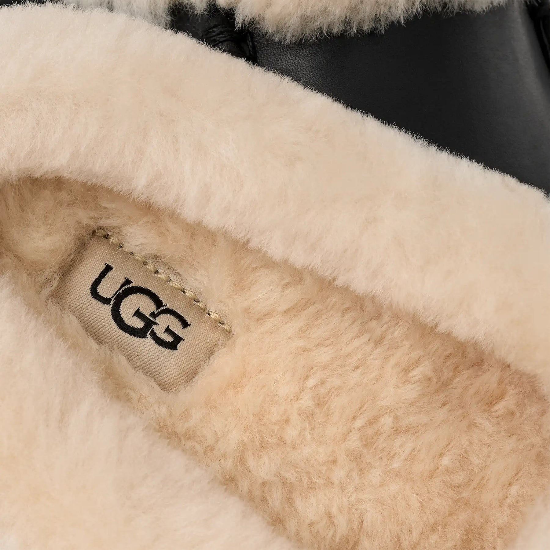 UGG® Ansley Mule LTHR – Premium Leather & Sheepskin Comfort