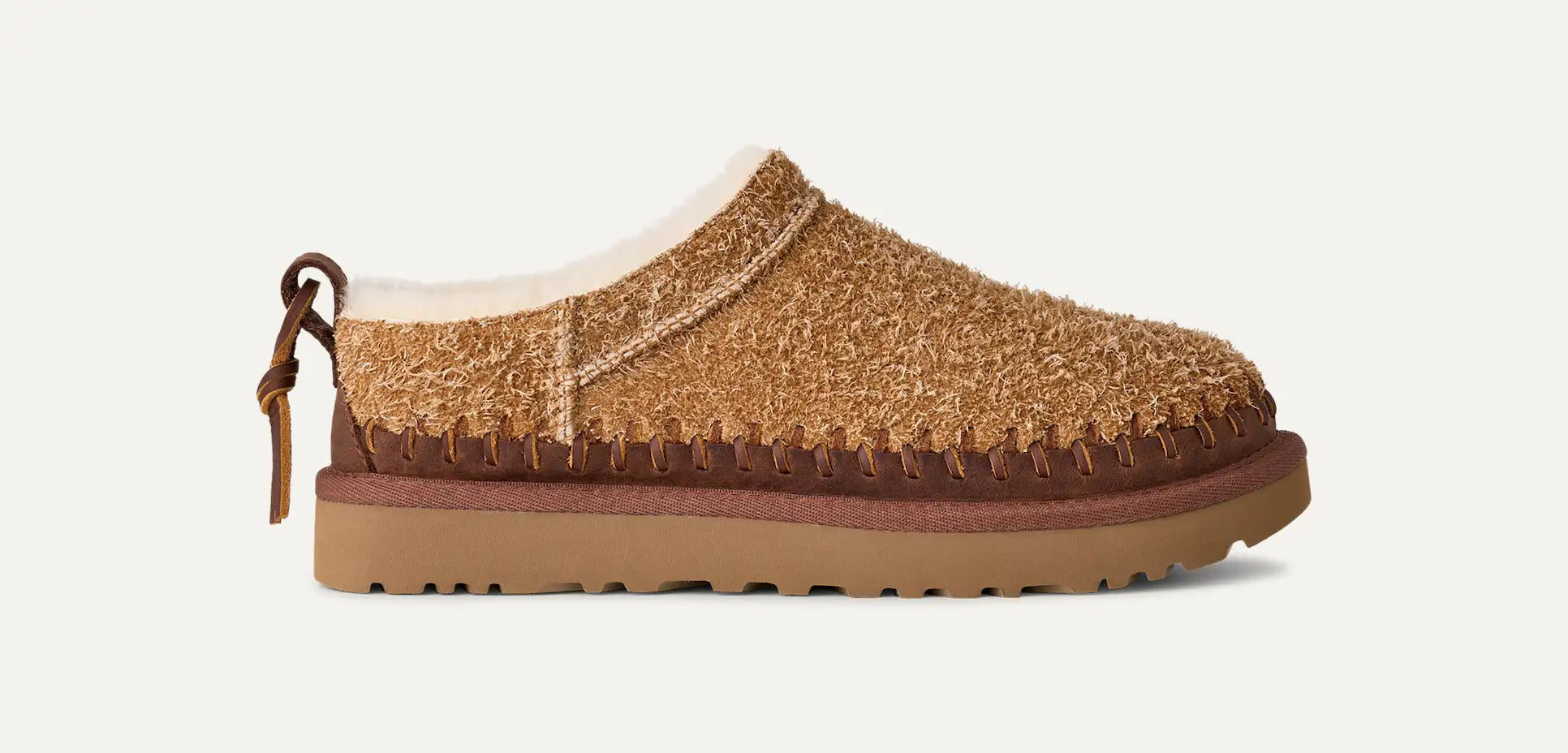 Classic Micro Biarritz – Coastal-Inspired Sheepskin Boot with Tassel Detail