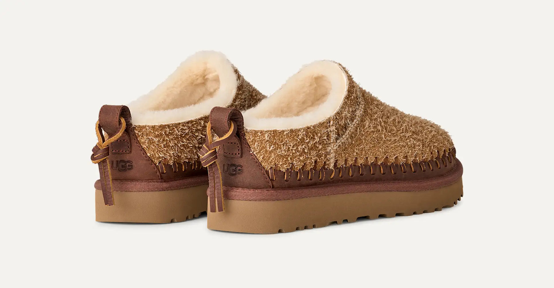 Classic Micro Biarritz – Coastal-Inspired Sheepskin Boot with Tassel Detail