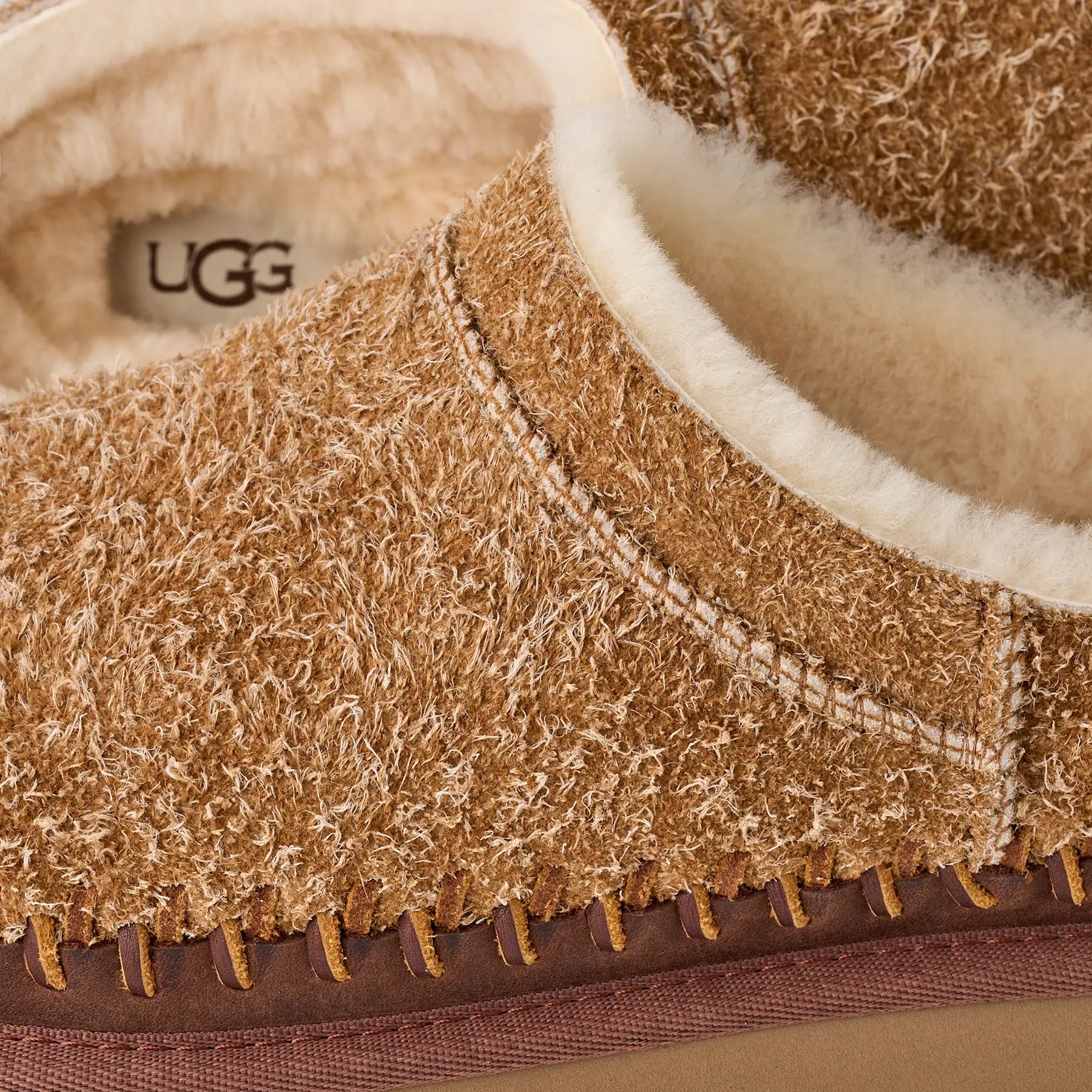 Classic Micro Biarritz – Coastal-Inspired Sheepskin Boot with Tassel Detail