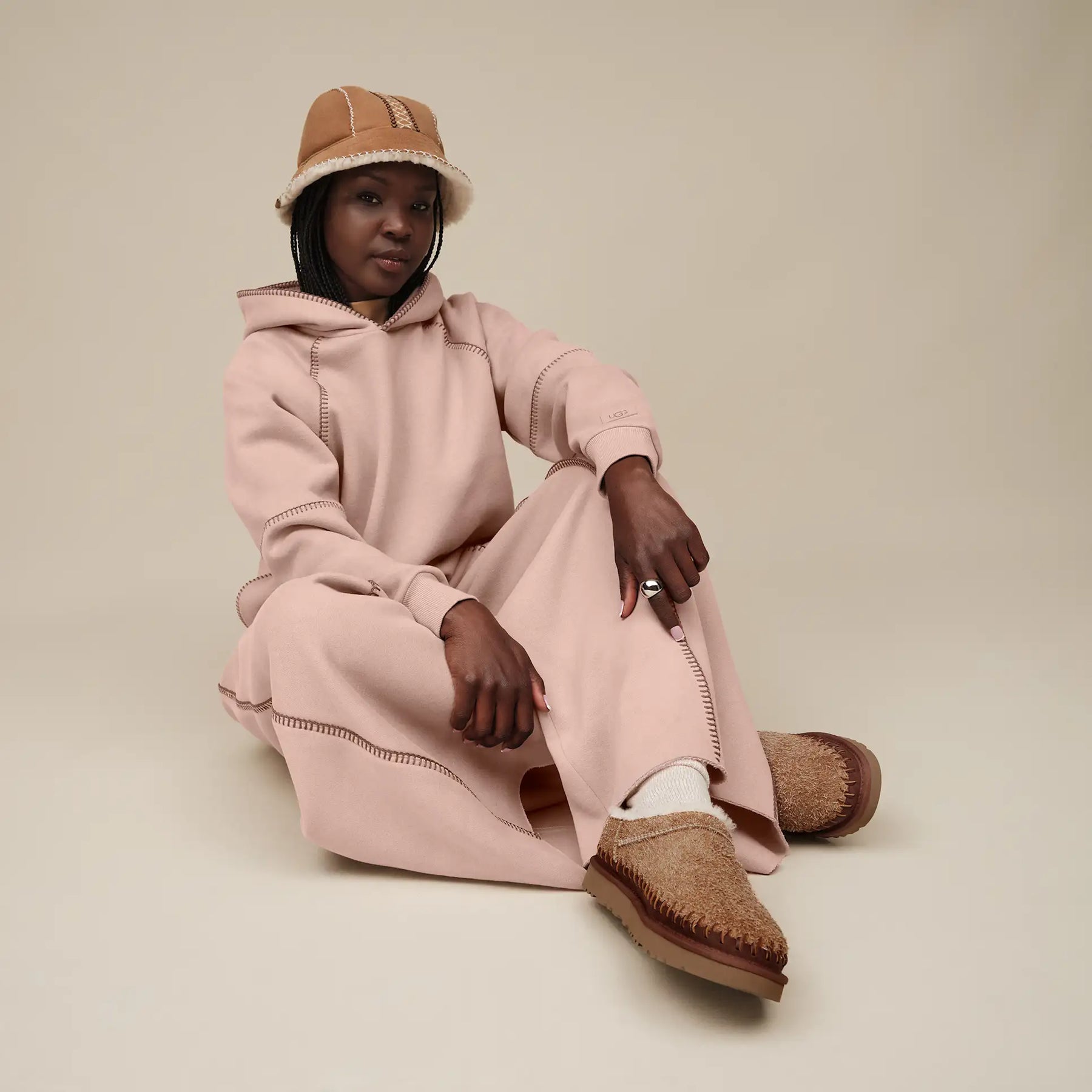 Classic Micro Biarritz – Coastal-Inspired Sheepskin Boot with Tassel Detail