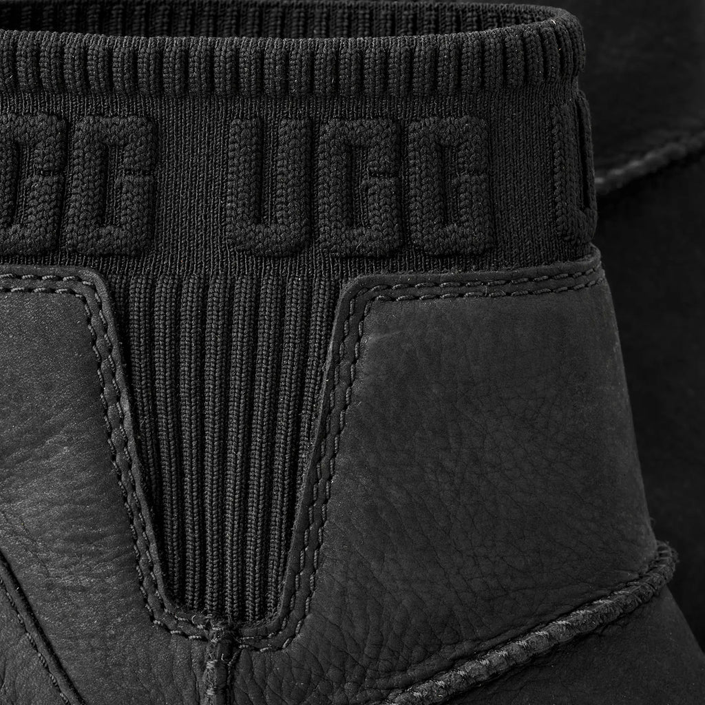 UGG® Moxy Chelsea Boot – Water-Resistant Leather, Elevated Style