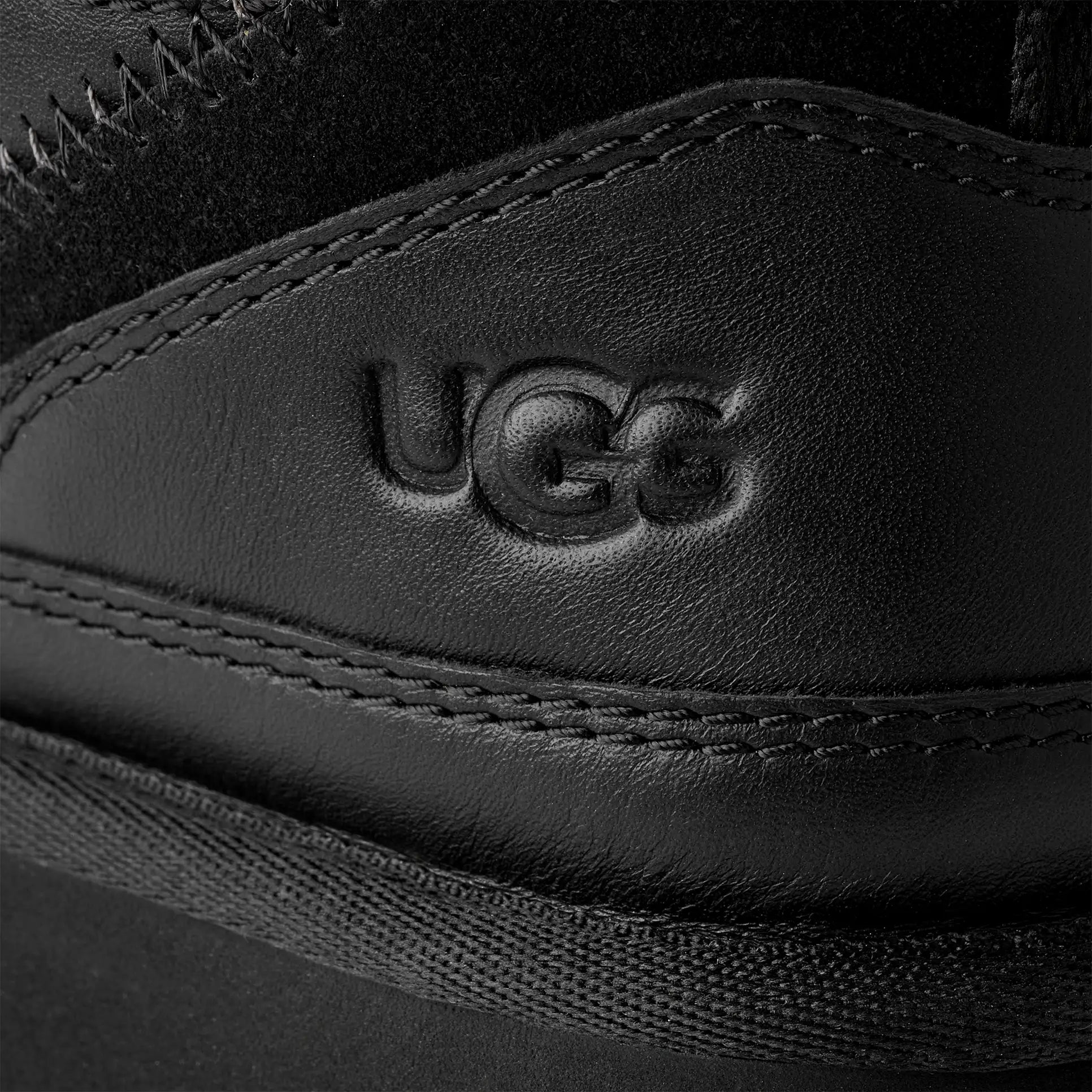 UGG® Lowmel LTHR Sneaker – Leather Street Style with Cozy UGGplush™ Comfort