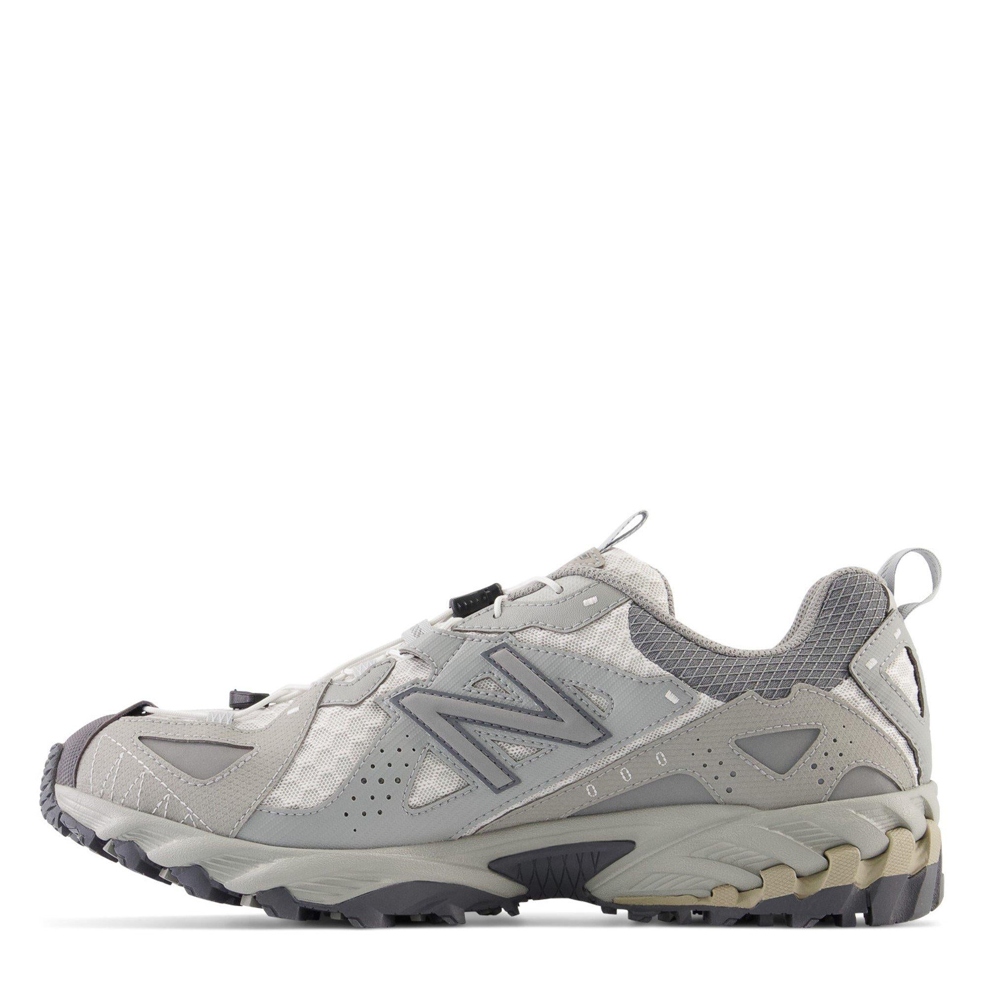 610t Sneakers