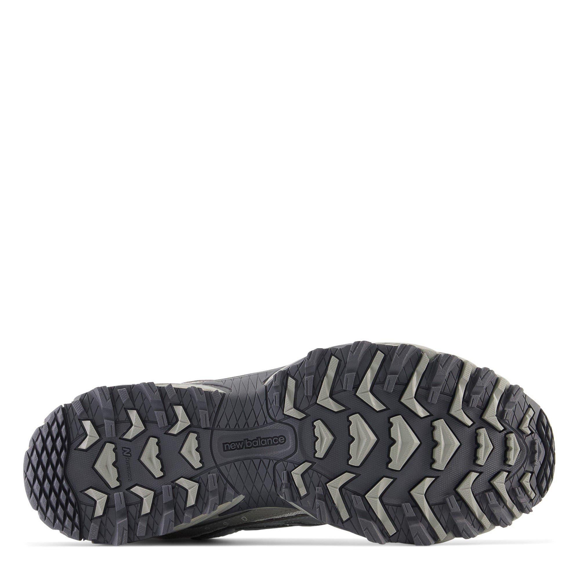 610t Sneakers