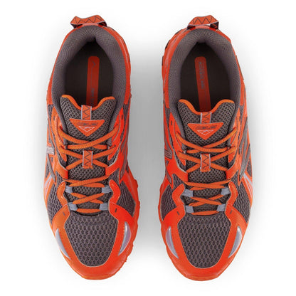 610t Sneakers