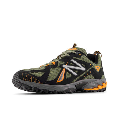 610t Sneakers