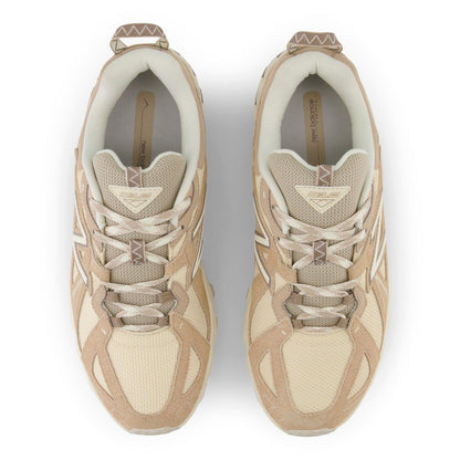 610t Sneakers