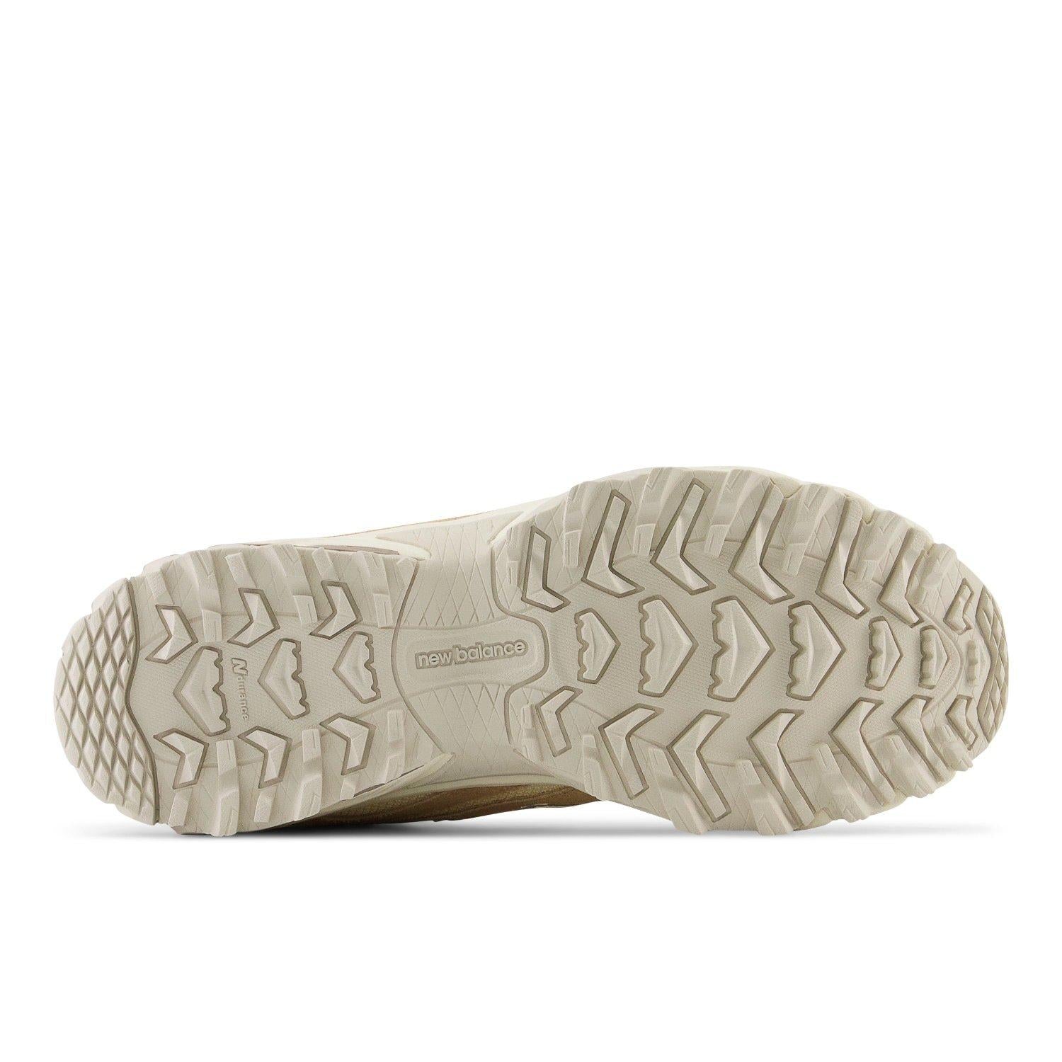 610t Sneakers