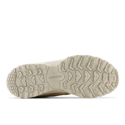 610t Sneakers