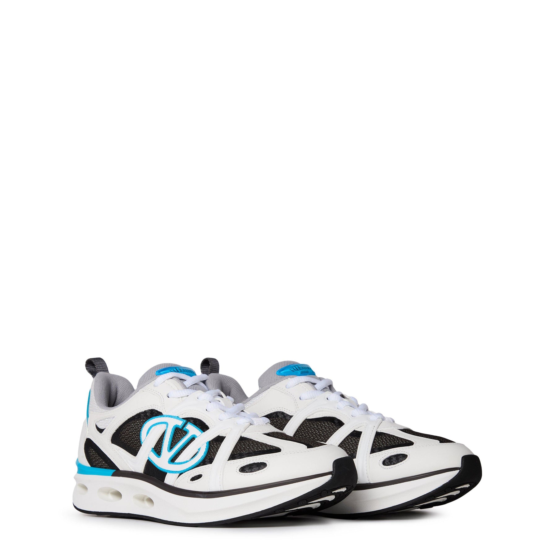 V-Logo Trainers