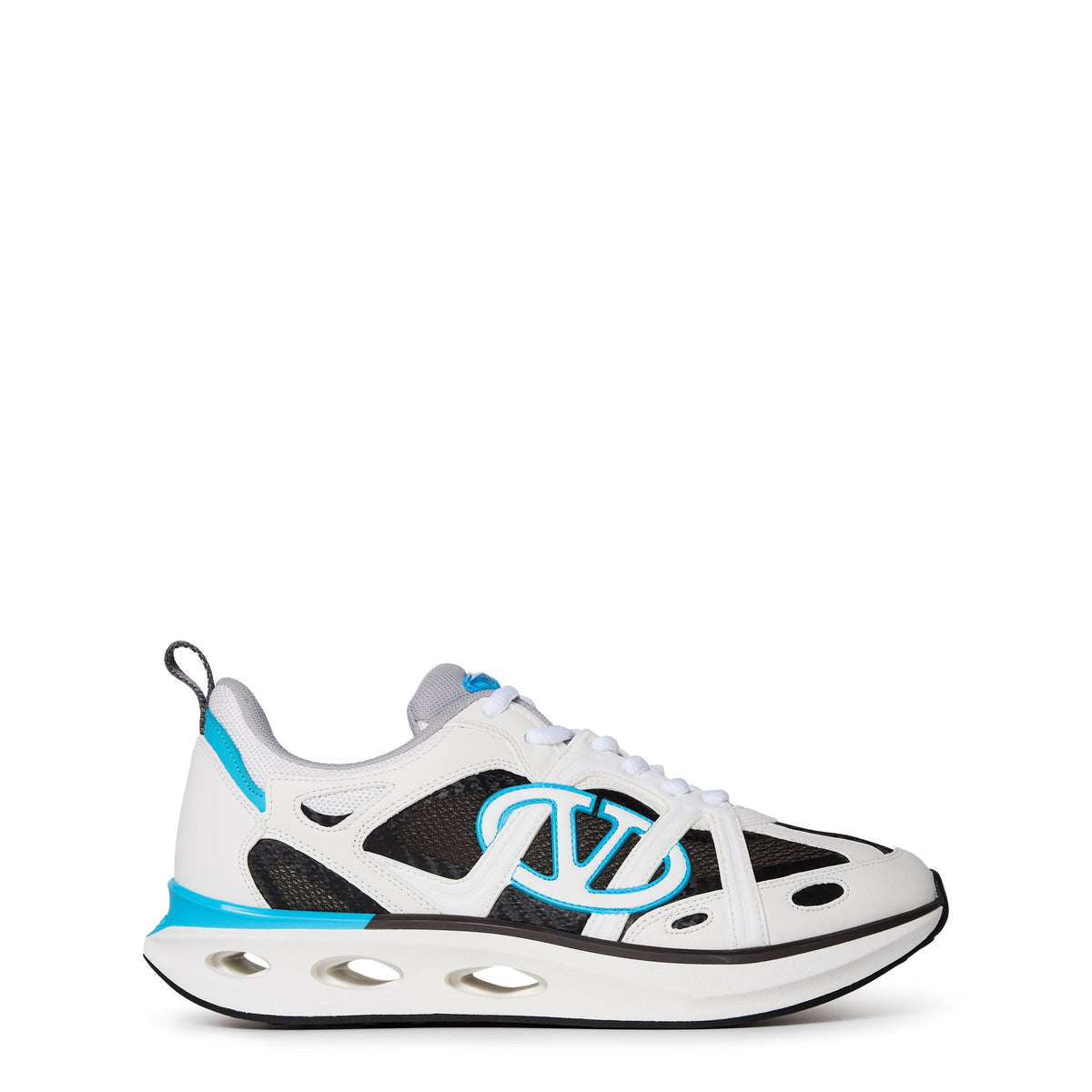 V-Logo Trainers