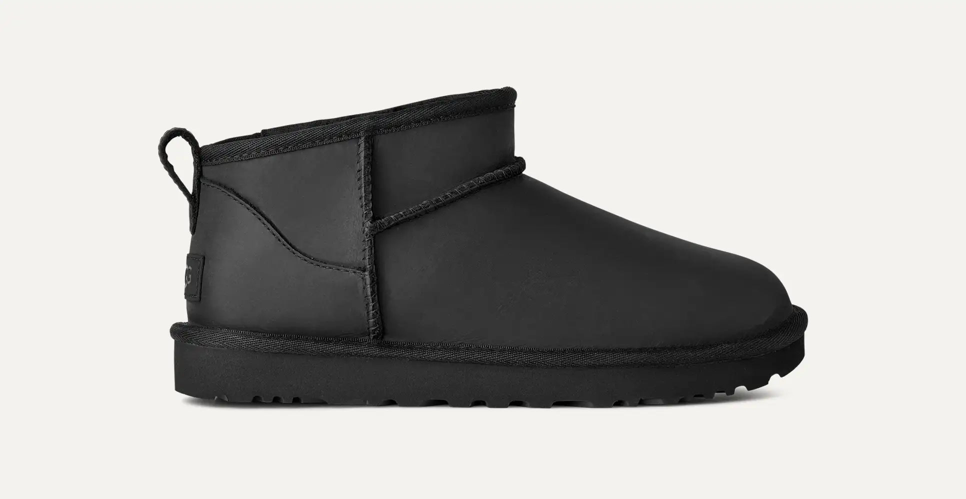 UGG Classic Ultra Mini LTHR – Genuine Leather Upper, 17mm Sheepskin Lining, Lightweight Sugarcane EVA Outsole