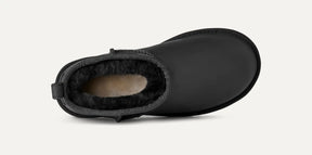 UGG Classic Ultra Mini LTHR – Genuine Leather Upper, 17mm Sheepskin Lining, Lightweight Sugarcane EVA Outsole