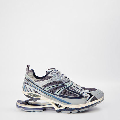 X-Pander Sneaker