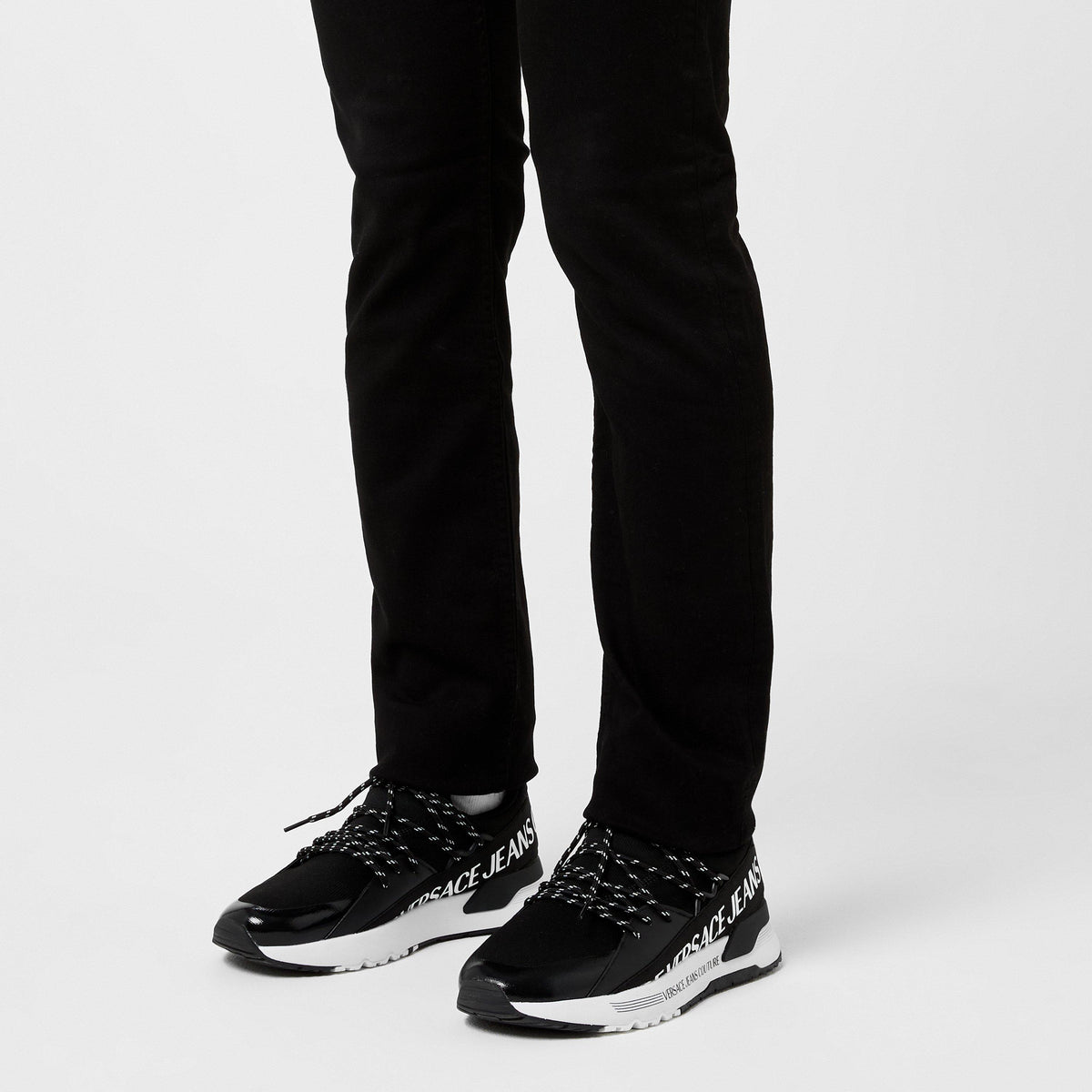 Dynamic Logo Trainers