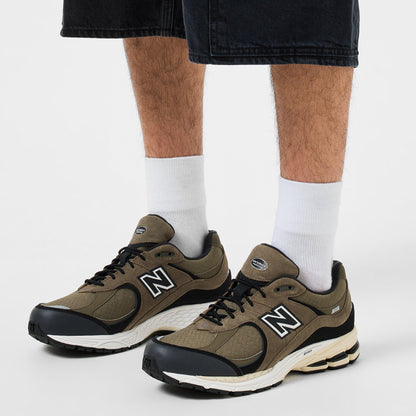 2002 New Balance Gore Tex Trainers