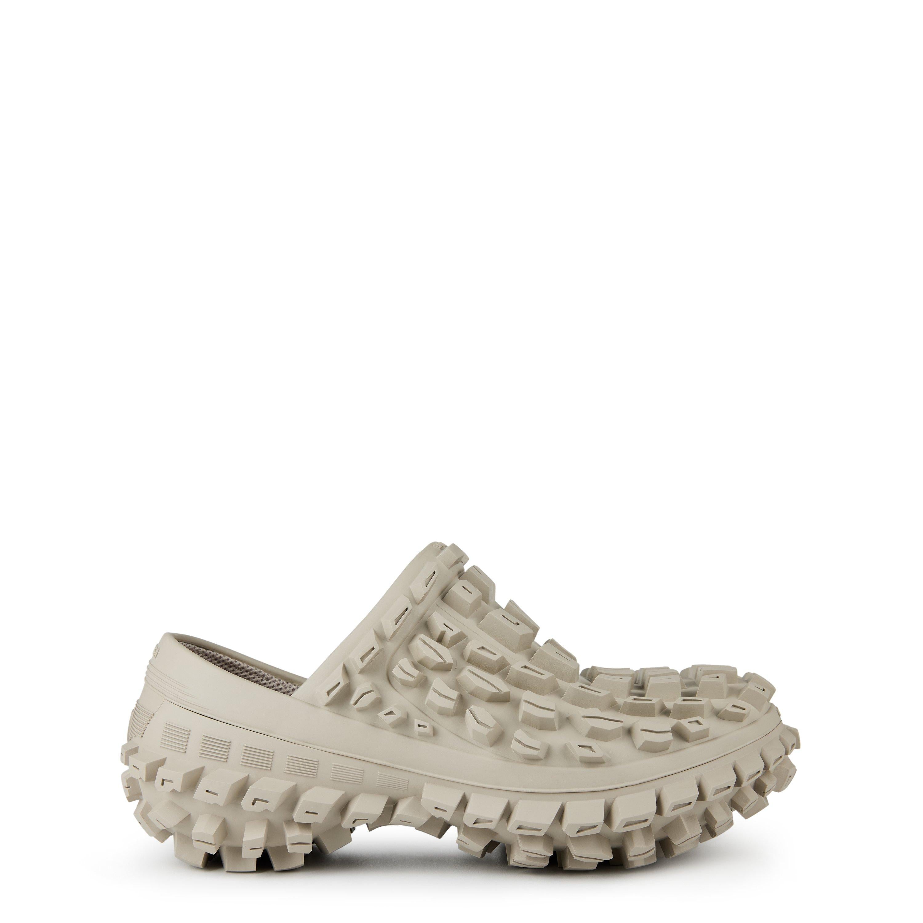Bouncer Clog