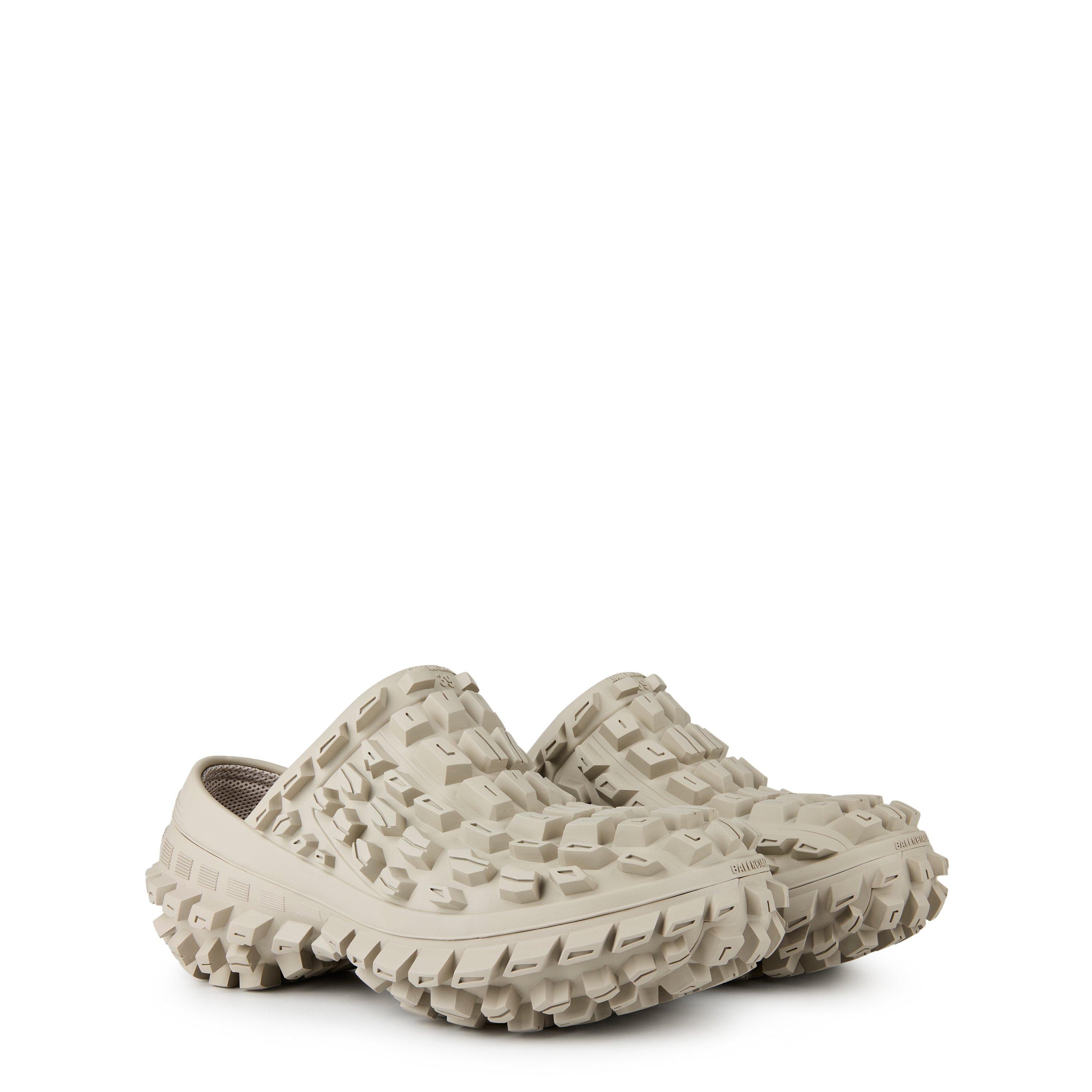 Bouncer Clog