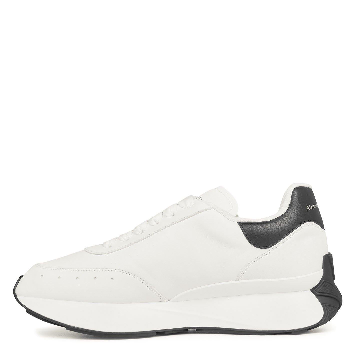 Crest Runner Sneakers