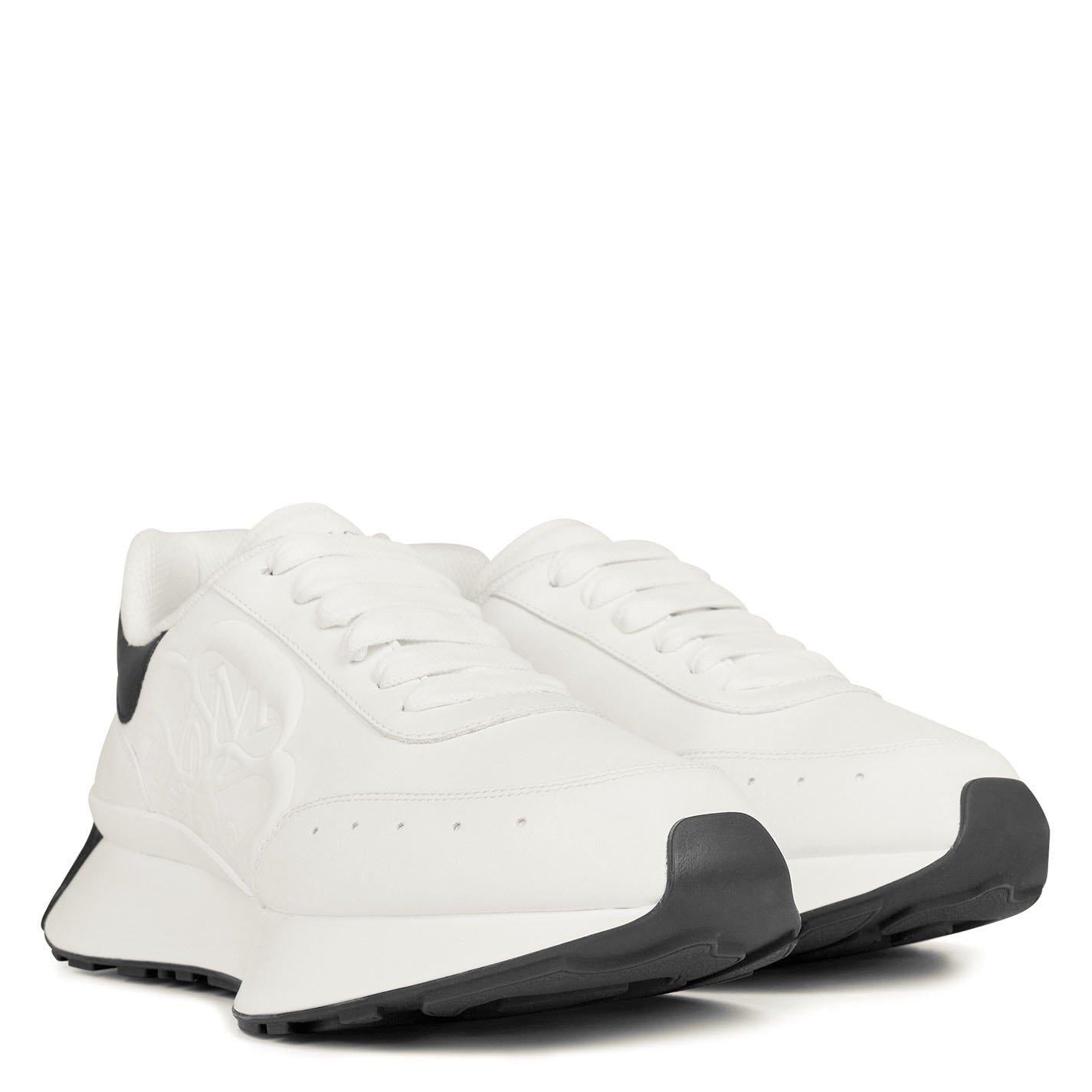 Crest Runner Sneakers