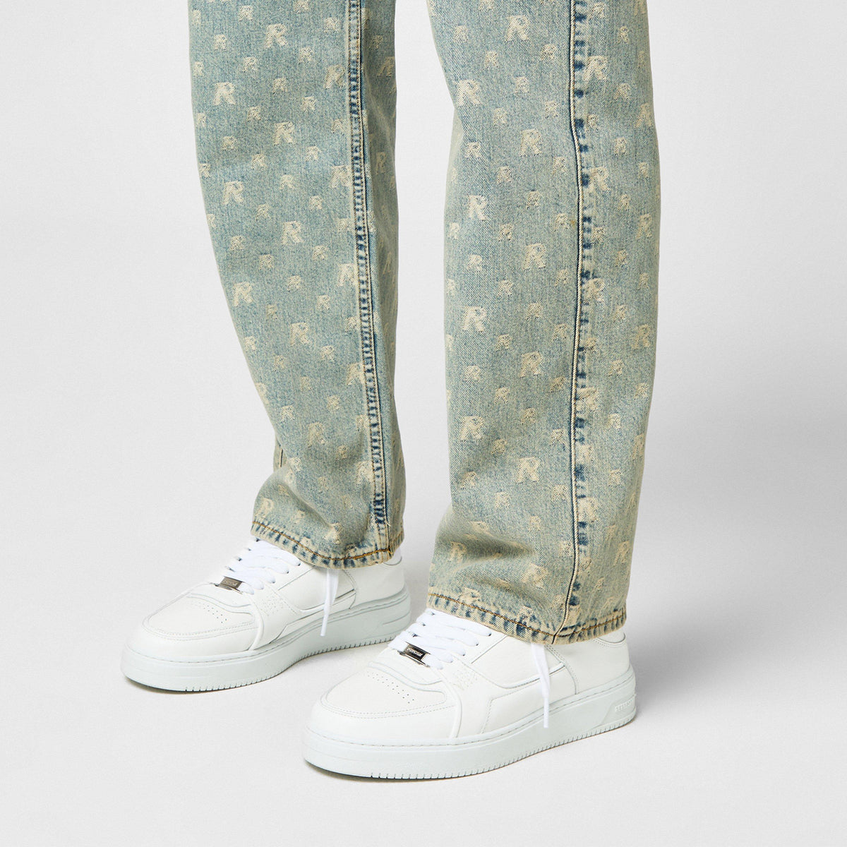 Apex Low Trainers, Two-Tone Design