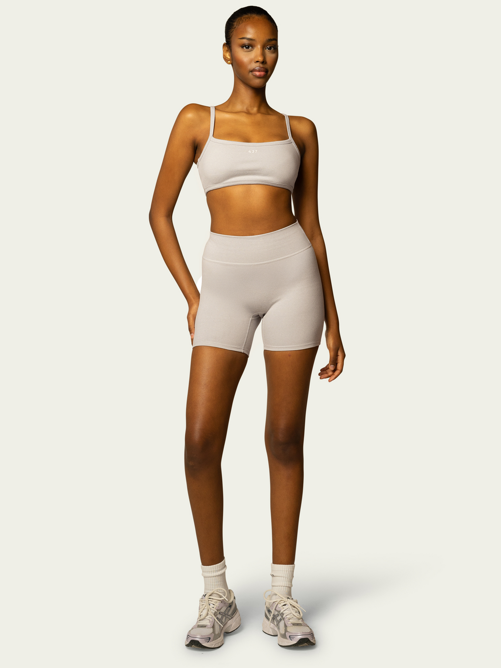 The Essentials Short / Heather-Grey