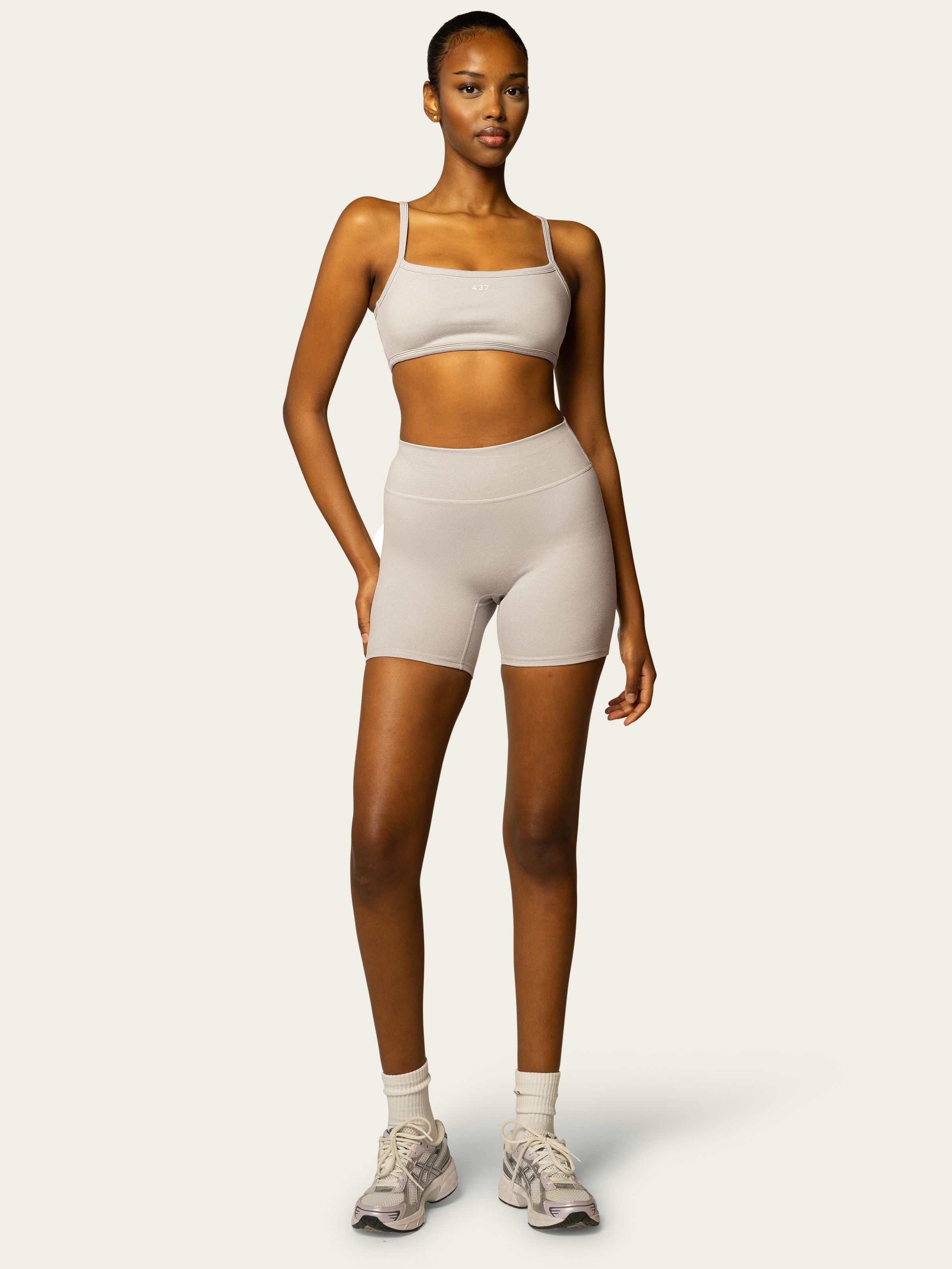 The Essentials Short / Heather-Grey