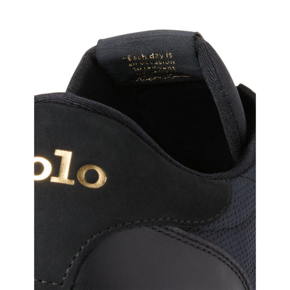 Train 89 Low-Top Trainers