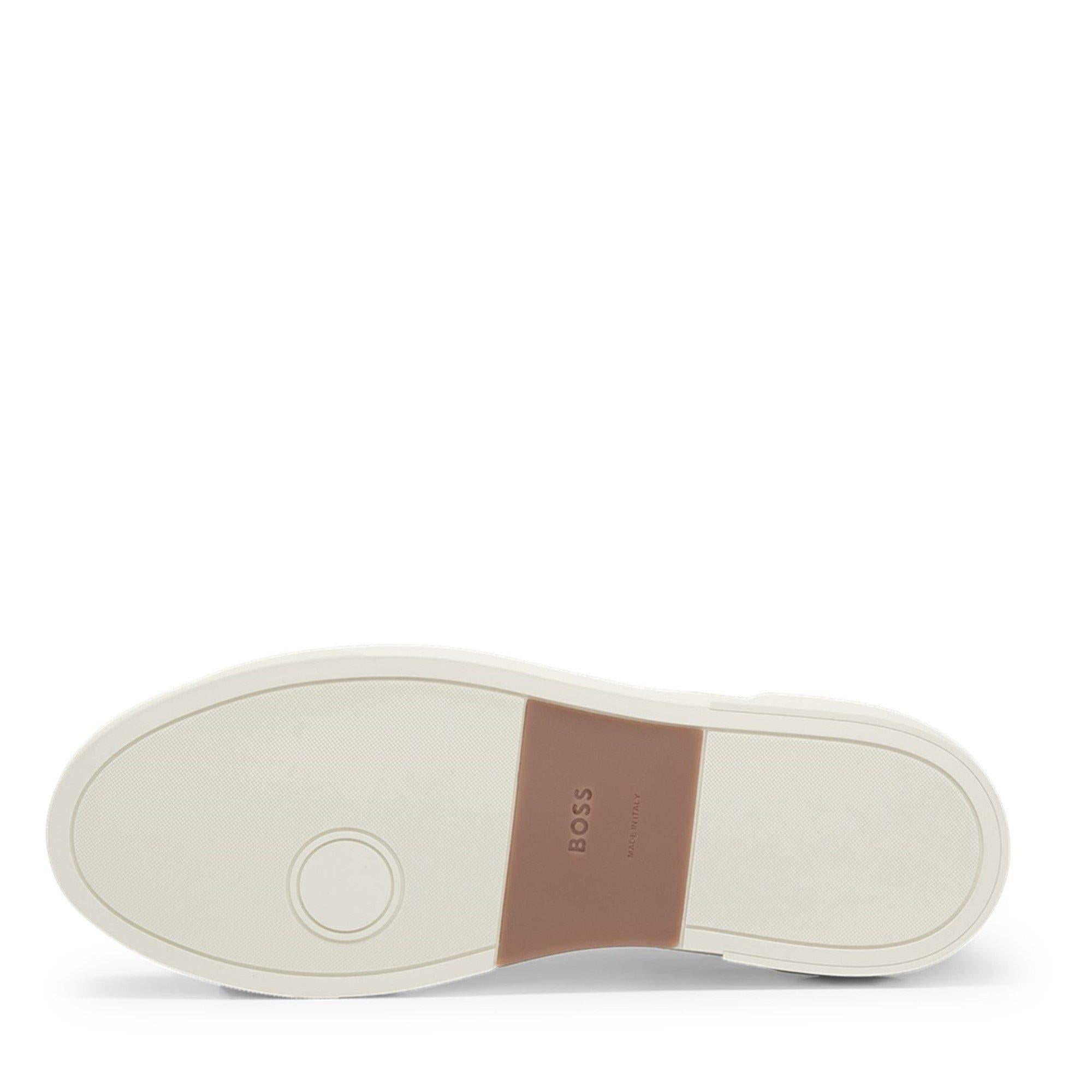 Gary Grained Leather Trainer