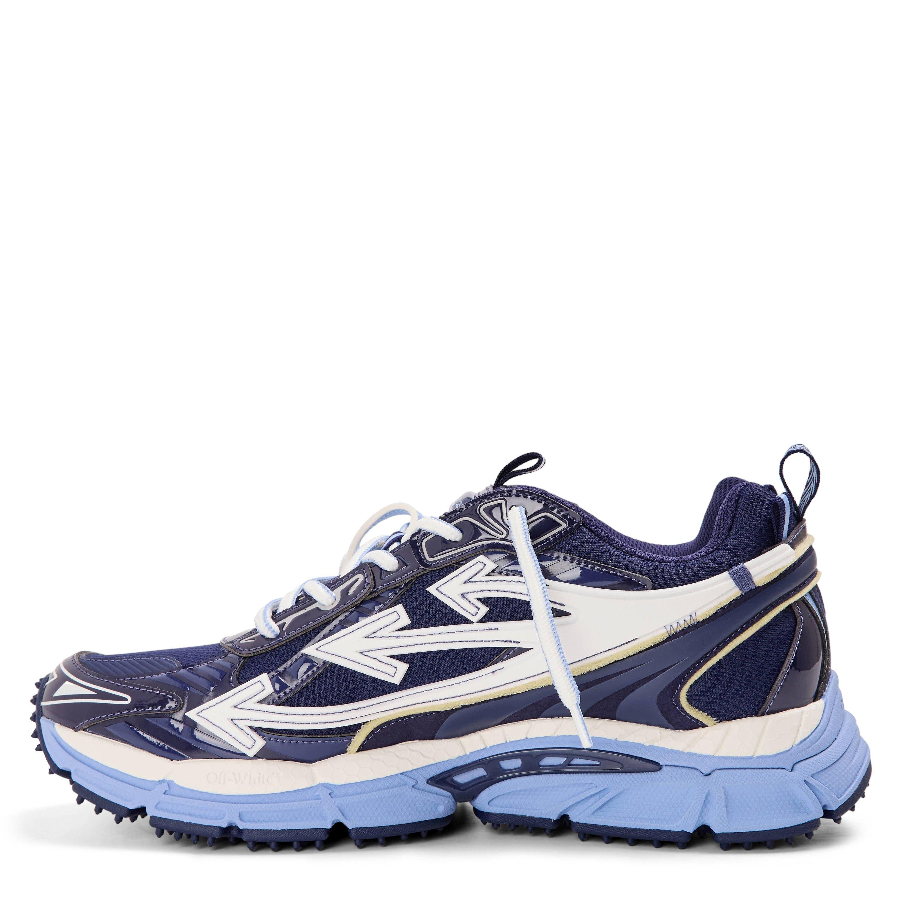 Be Right Back Retro-Inspired Comfort Sneakers