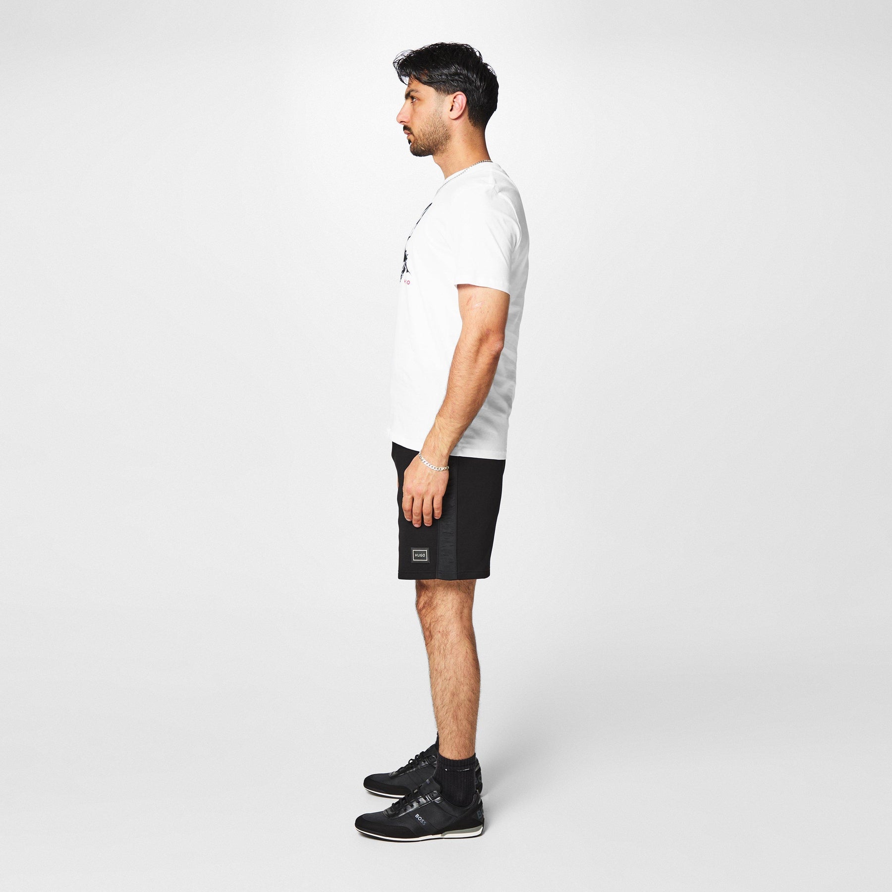 Saturn Low-Top Trainers